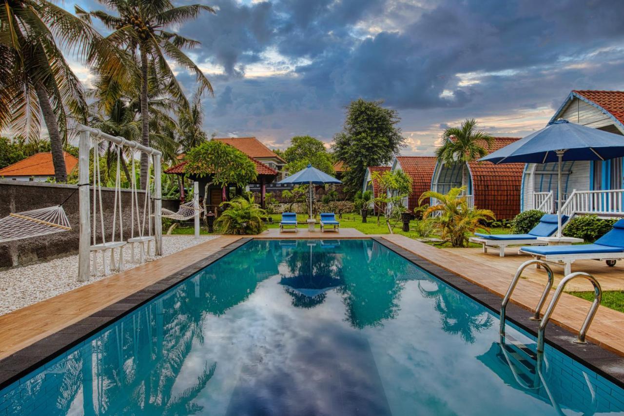 Megaland Bungalow Batununggul Екстериор снимка