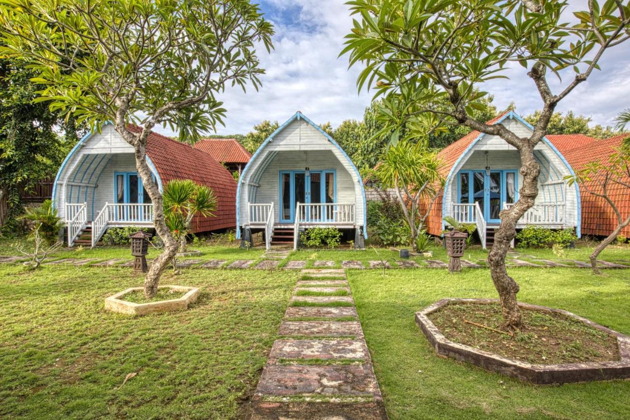 Megaland Bungalow Batununggul Екстериор снимка