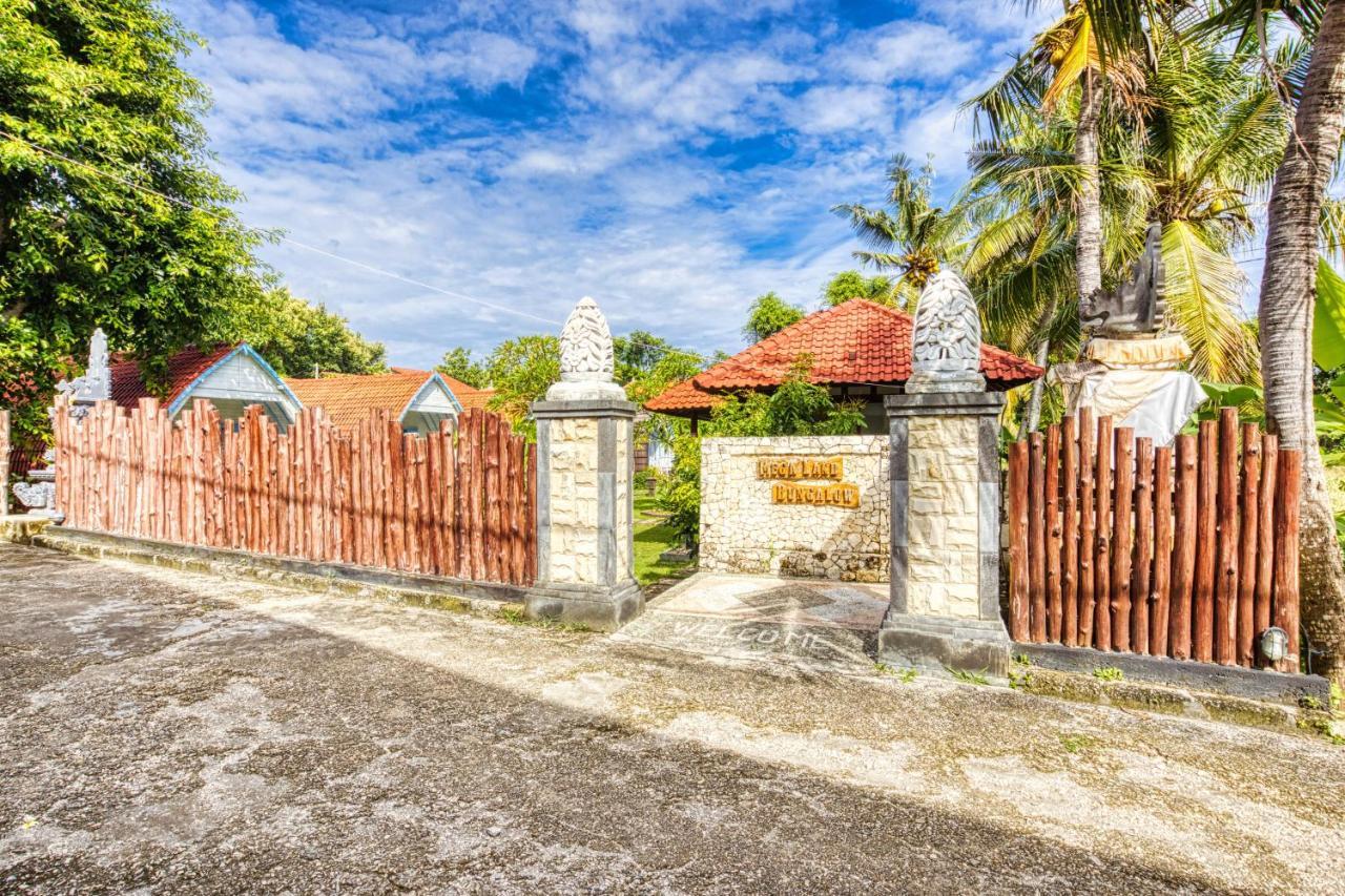 Megaland Bungalow Batununggul Екстериор снимка