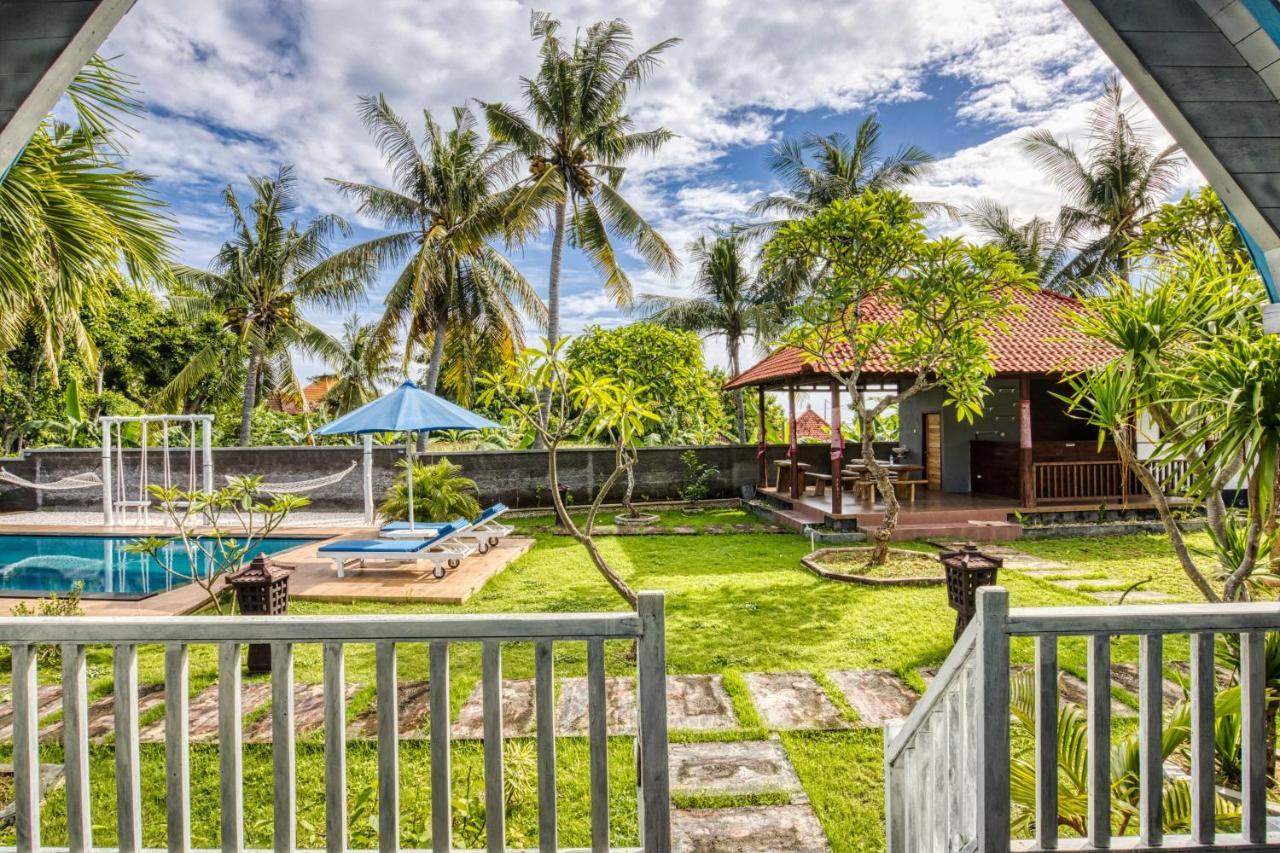 Megaland Bungalow Batununggul Екстериор снимка