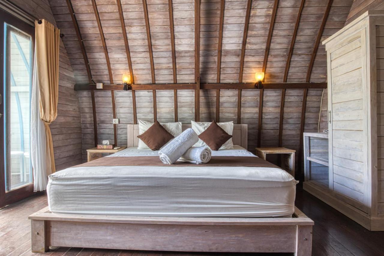 Megaland Bungalow Batununggul Екстериор снимка